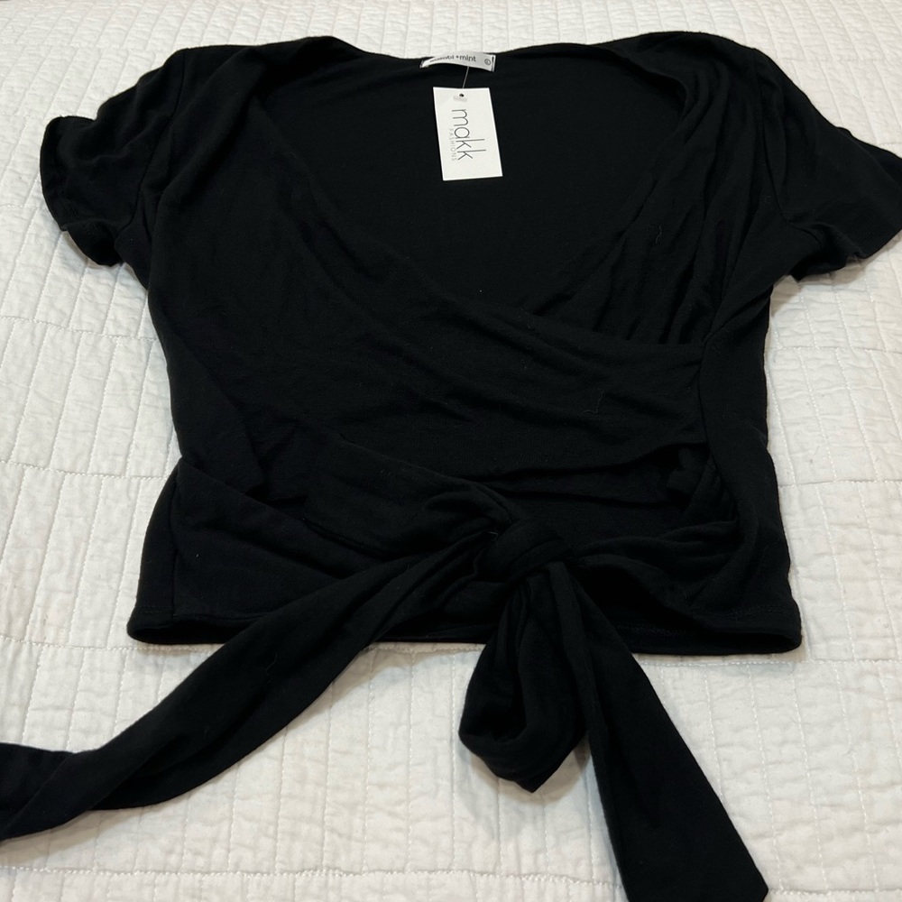 Always Stay True Short Sleeve Cropped Surplice Top - Black